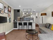 Luxury CBD Apartment in Iconic Hotel Ideal to Invest or...