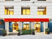 Luxury CBD Office Suite: Experience first class amenity