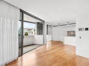 Luxury Coastal Lifestyle Moments from the Beach