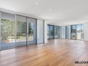 Luxury Coastal Living Three Bedroom Apartment in Cottesloe