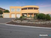 Luxury Coastal Living with Sweeping Ocean Views