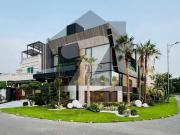 Luxury Corner Top City 1 Kanal House For Sale