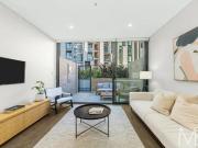 LUXURY & COZY TOWNHOUSE LIVING IN A HIDDEN GEM
