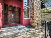 Luxury Estate Home in Edgemont – 6 Bedrooms + Den, Fully...