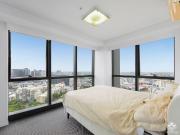 Luxury, Executive One Bedroom with stunning views