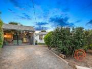 Luxury Family Entertainer on Huge 850sqm with 3 Block...