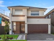 Premium Family Residence With Ground Floor Bedroom
