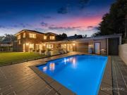 Luxury Family Sanctuary with heated Pool in South Armidale Luxury Family Sanctuary with heated Pool in South Armidale