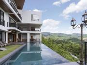 Luxury Five Bedrooms Modern Style House with Pool in...
