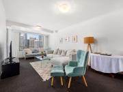 Luxury fully furnished apartment with iconic harbour views