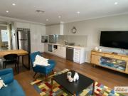 Luxury Fully Furnished Townhouse in Central Albury