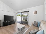 Luxury Fully Furnished Waterfront Home with Jetty, Pool,...