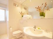 Luxury furnished and spacious serviced apartment for up...