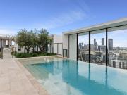 Luxury Furnished Inner City Apartment with Stunning City...