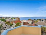 LUXURY FURNISHED TWO BEDROOM APARTMENT 50 METERS TO...