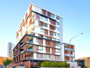 Luxury Ground Floor Apartment!