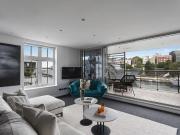 Luxury Harbourfront Living With Balcony & Bayside Views