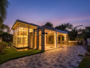 Luxury House for Sale in Maria Luisa Estate Park