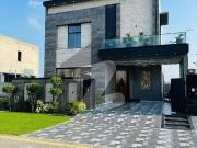 Luxury House Top City For Sale