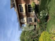 Luxury House with Panoramic views & Extensive Green...
