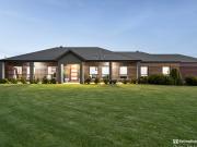 Luxury, Lifestyle and Space The Ultimate Echuca Retreat