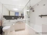 LUXURY LIFESTYLE AWAITS / position perfect