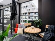 Luxury Living 2BEDAPARTMENT – FURNISHED FREE PARKING