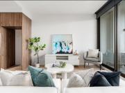 Luxury Living High Above Melbourne – Fully Furnished 1...