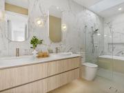 Luxury living in great Palm Beach location