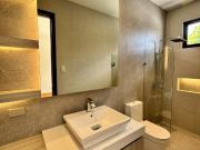 ✨ Luxury Living in Parañaque – Stunning 5BR Modern House...