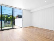 Luxury Living in the Heart of McKinnon
