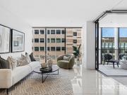 Luxury Living in the Heart of Sydney’s CBD 2 Bed, Plus...