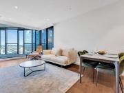 Luxury 3 Bedroom, 2 Bathroom & 3 Car Living with...
