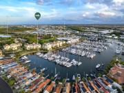 Luxury Marina Living | Prime Hope Island Position
