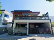 Luxury Modern Huse and Lot for Sale IN BF Homes...