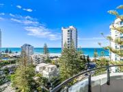 Luxury North East Penthouse with Private Rooftop &...