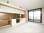 Luxury One Bed Apartment in South Yarra