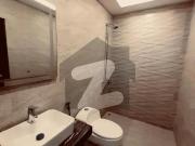 Luxury One Bedroom Apartment for Rent in Bahria Town...