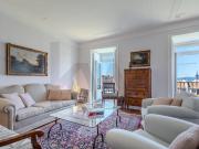 Luxury Penthouse Apartment with River Views in the Heart...