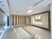 Luxury Penthouse with Exquisite Views