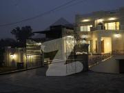 Luxury Renovated Twin Houses For Sale In F 7