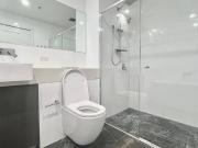 Luxury semi Furnished Two Bedrooms in Mascot Heart!