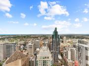 Luxury Split level 2 Bedroom Apartment With Panoramic Views