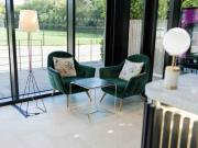 Luxury Studio A Has an Apartment