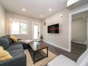 Luxury Suite With Private Yard!