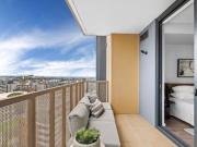 Luxury Sunlight filled 2 Bed 2 Bath 1 Car in GreenSquare...