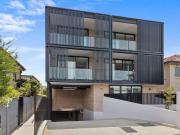 Luxury Three Bedroom Apartment