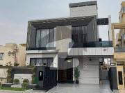 Luxury Top City 10 Marla House For Sale