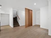 Luxury Townhouse For Lease