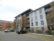 Luxury two bed flat with balcony, Bow E3